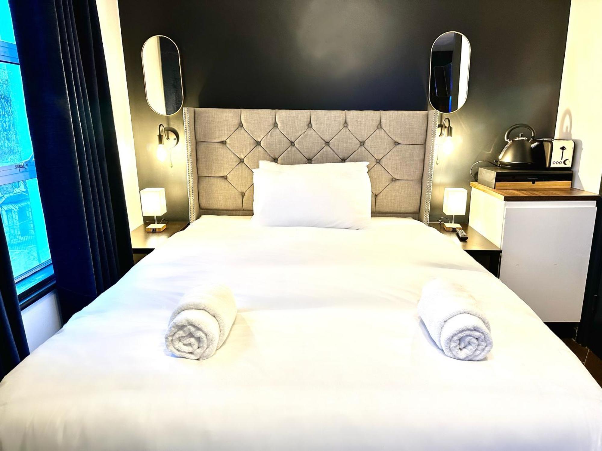 G Eighty Four Aparthotel London Exterior photo