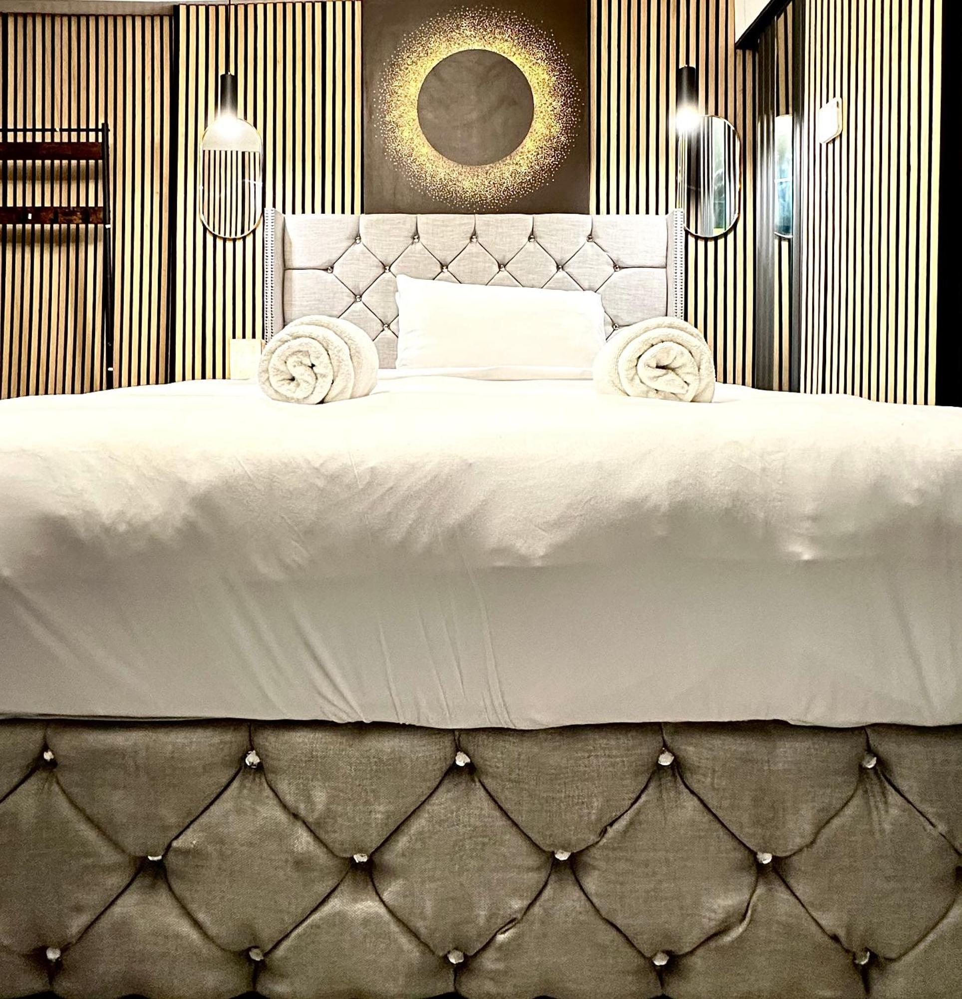 G Eighty Four Aparthotel London Exterior photo